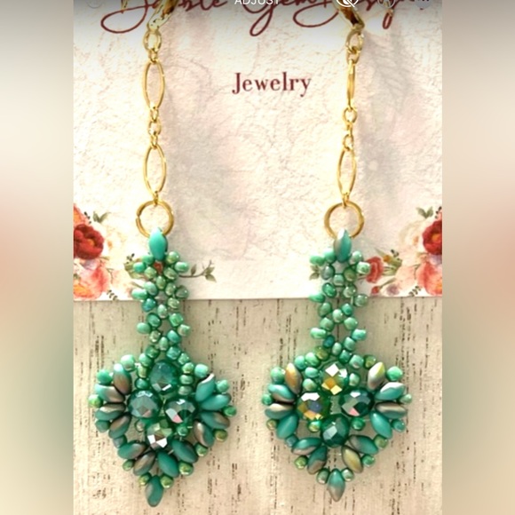Handcrafted green Japanese seed beads & Crystal beads dangle Fashion Earring - Picture 3 of 4